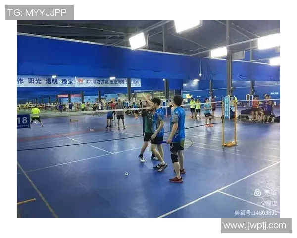 赛后复盘：广州与深圳羽毛球队的团队协作与战术分析