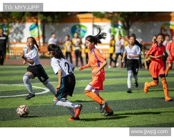 足球明星小身体的真实身份揭秘与成长历程分析